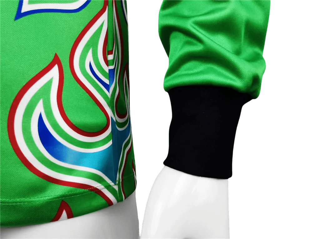 Japan world cup debut goalkeeper green long sleeve jersey 1998 asics with ornate pattern design
